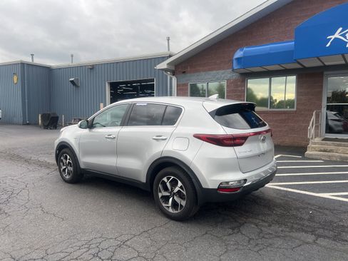 Used 2021 Kia Sportage LX AWD/4WD image 4