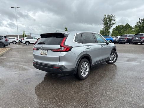 Used 2023 Honda CR-V EX image 12