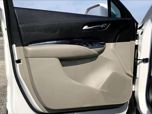 Used 2019 Cadillac XT4 Luxury FWD image 34