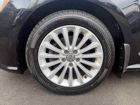 Used 2017 Volkswagen Passat 1.8T SE FWD image 8