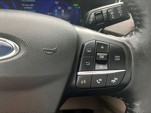 Used 2020 Ford Escape Titanium w/ Titanium Premium Package 2.0 AWD/4WD image 13