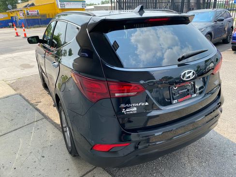 Used 2017 Hyundai Santa Fe Sport AWD/4WD image 2