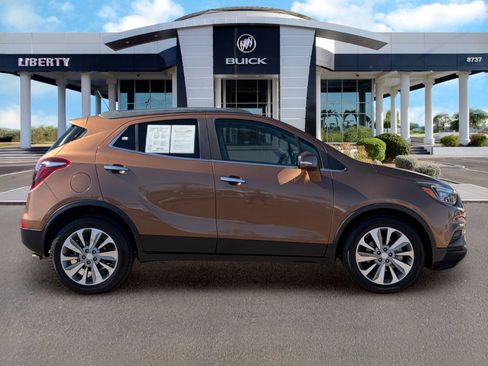 Used 2017 Buick Encore Preferred FWD image 2