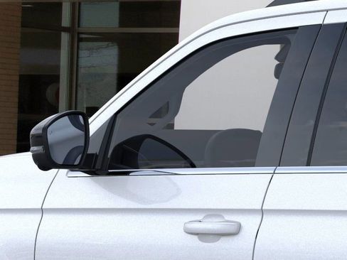 New 2025 Ford Expedition Active image 22