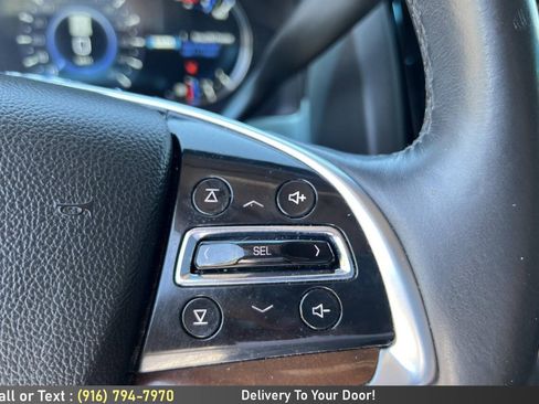 Used 2017 Cadillac Escalade ESV Premium Luxury AWD/4WD image 28
