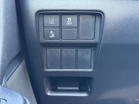 Used 2020 Honda CR-V LX image 12