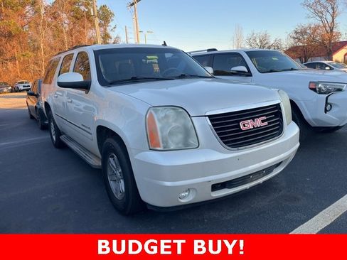 Used 2012 GMC Yukon XL SLT w/ SLT-2 Equipment Package image 1