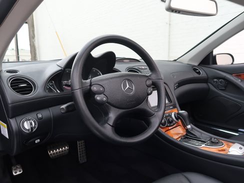 Used 2008 Mercedes-Benz SL 550 image 29