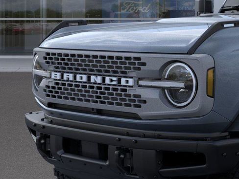 New 2025 Ford Bronco Badlands image 6