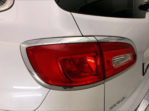 Used 2016 Buick Enclave Leather FWD image 28