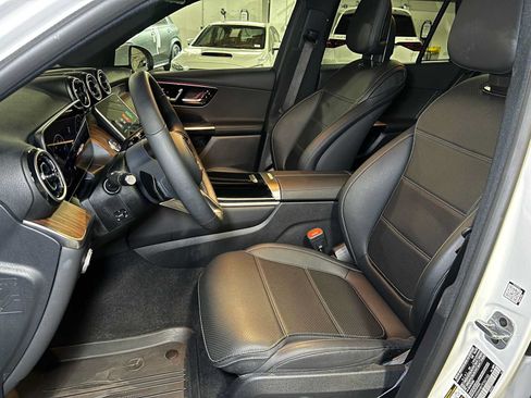 Used 2026 Mercedes-Benz GLC 300 4MATIC image 26
