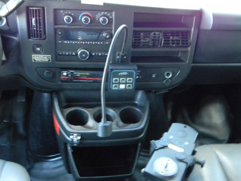 Used 2015 GMC Savana 3500 RWD image 14