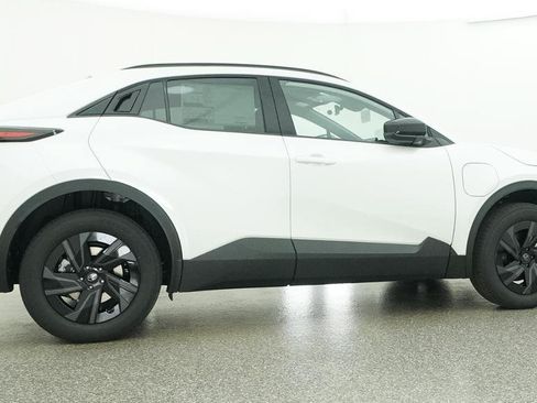 New 2026 Toyota C-HR AWD/4WD image 15