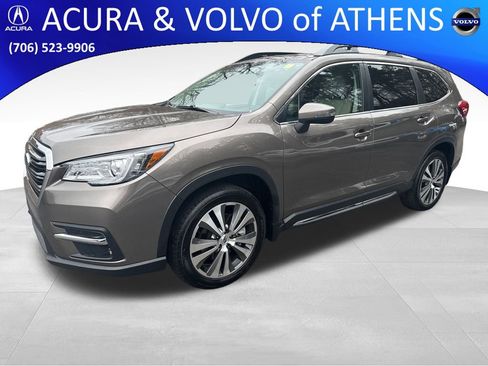 Used 2022 Subaru Ascent Limited w/ Technology Package image 1