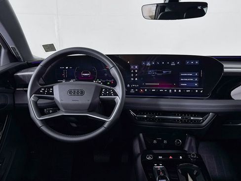 Used 2025 Audi A6 e-tron Premium Plus w/ Premium Plus RWD image 13