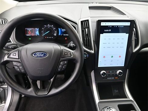 Used 2024 Ford Edge SE image 21