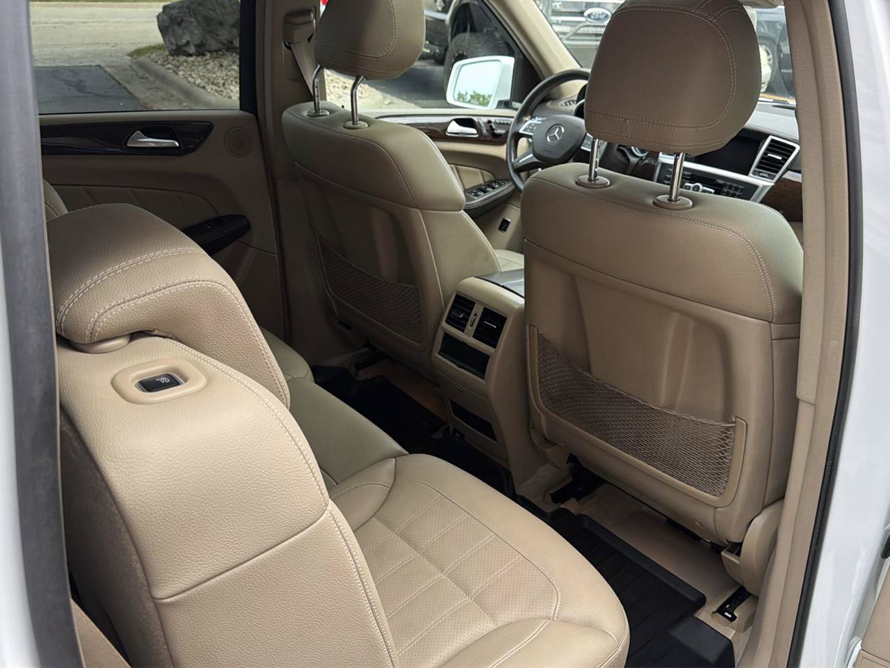 Used 2015 Mercedes-Benz GL 450 4MATIC image 25