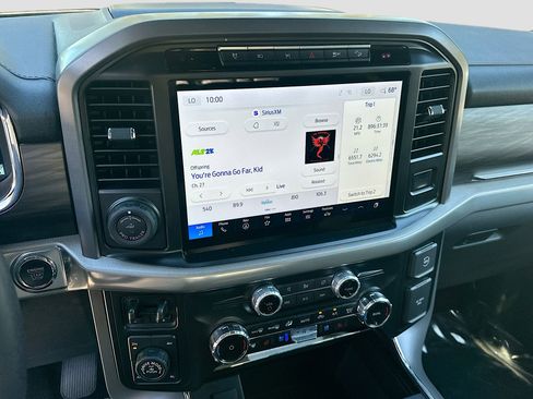 Used 2024 Ford F150 Lariat w/ FX4 Off-Road Package image 13