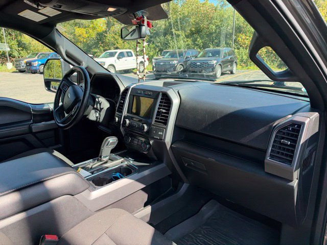 Used 2018 Ford F150 XLT w/ Equipment Group 302A Luxury AWD/4WD image 11
