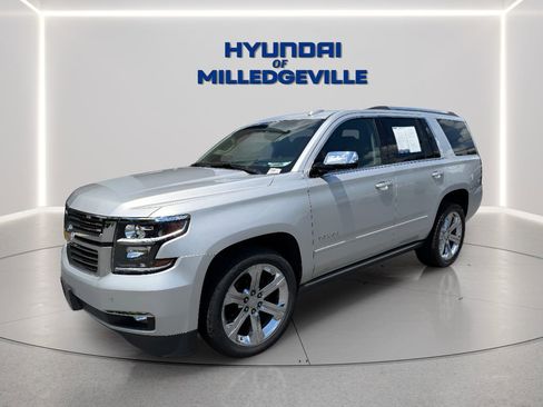 Used 2020 Chevrolet Tahoe Premier w/ 6.2L Performance Package RWD image 2