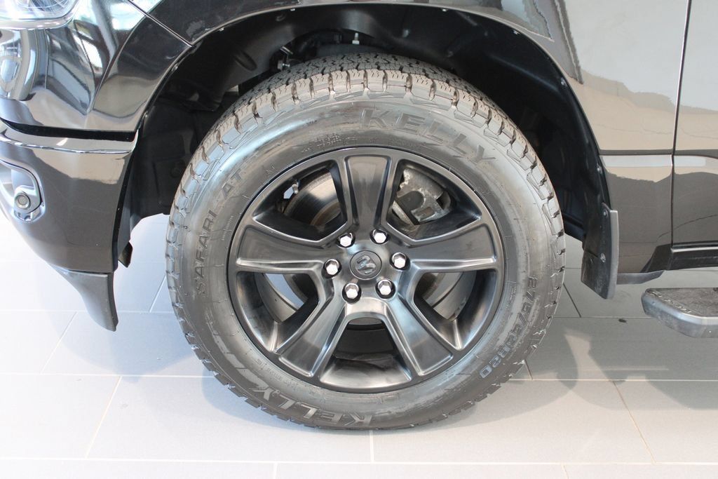 Used 2023 RAM 1500 Big Horn AWD/4WD image 29