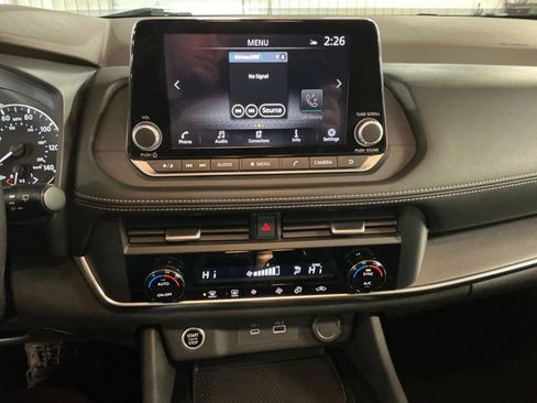 Certified 2023 Nissan Rogue SV image 21