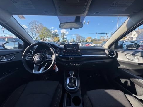 Used 2023 Kia Forte LXS w/ LXS Technology Package FWD image 15