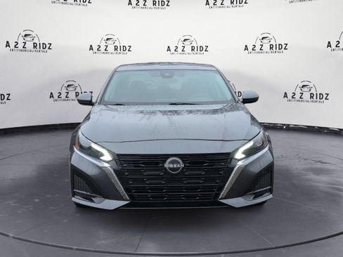 Used 2023 Nissan Altima 2.5 S FWD image 2