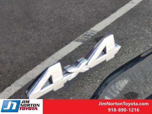 Used 2017 Toyota Tundra Limited image 13