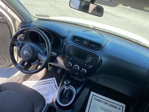 Used 2017 Kia Soul image 16