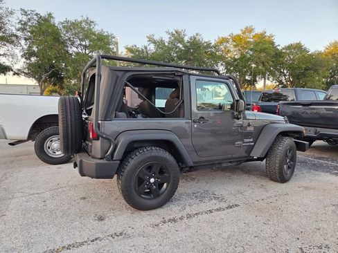 Used 2018 Jeep Wrangler Sport AWD/4WD image 5