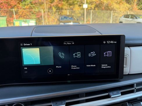 Used 2025 Hyundai Santa Fe SEL image 17