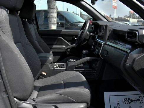 Used 2025 Toyota Tacoma SR5 AWD/4WD image 47