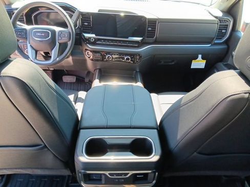 New 2026 GMC Sierra 2500 SLT AWD/4WD image 8