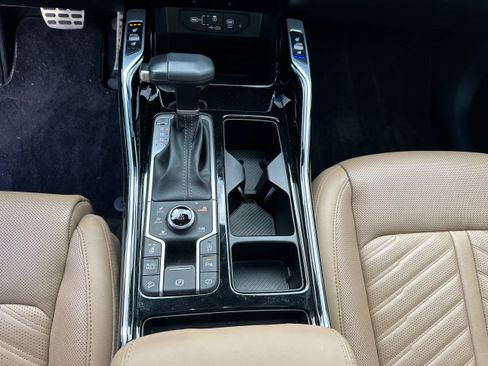 Used 2025 Kia Sorento SX Prestige w/ Olive Brown Leather Package image 47