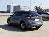 Certified 2021 Nissan Kicks SV image 4