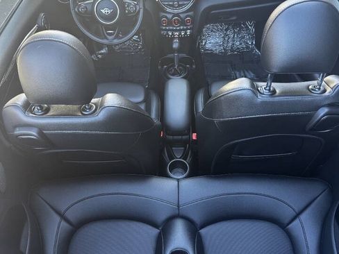Used 2019 MINI Cooper S w/ Signature Upholstery Package FWD image 8