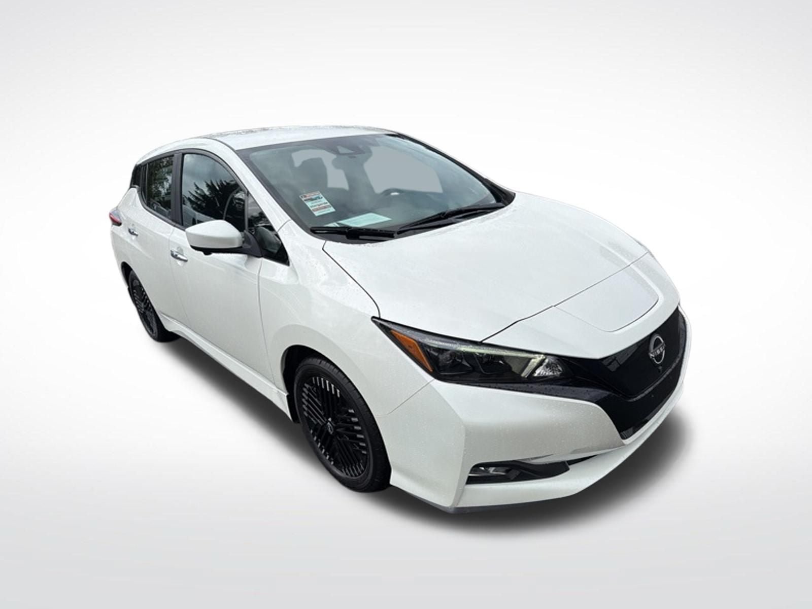 Used 2025 Nissan Leaf SV Plus FWD image 1