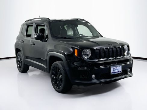 Used 2022 Jeep Renegade Altitude w/ Convenience Group AWD/4WD image 3