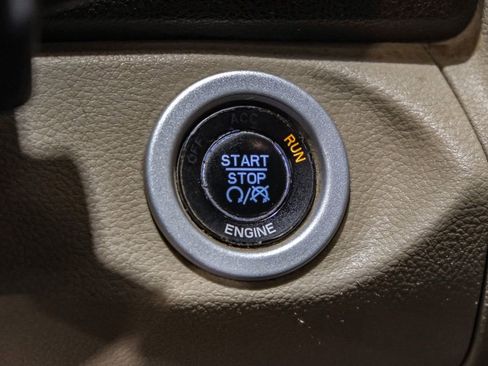 Used 2015 RAM 2500 Laramie w/ Convenience Group AWD/4WD image 20
