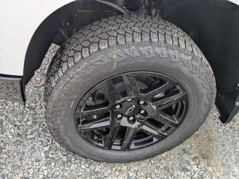 New 2026 Chevrolet Silverado 1500 LT Trail Boss w/ Convenience Package II image 11