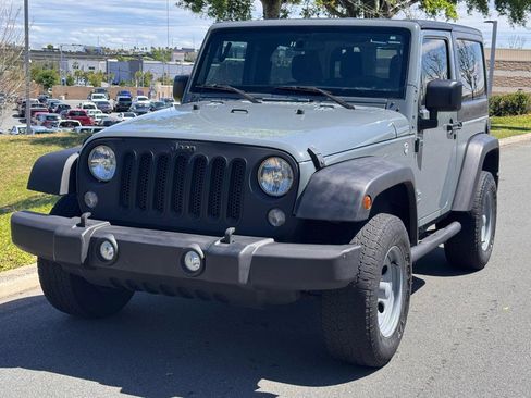 Used 2015 Jeep Wrangler Sport image 3