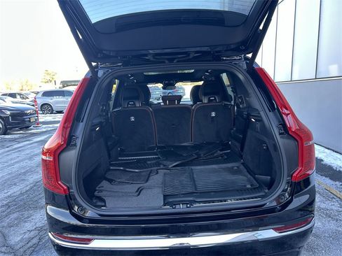Certified 2024 Volvo XC90 T8 Plus w/ Protection Package image 28