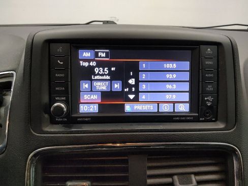 Used 2019 Dodge Grand Caravan SE FWD image 25