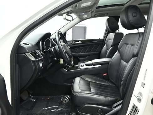 Used 2016 Mercedes-Benz GL 450 4MATIC w/ Premium I Package image 15