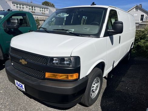 New 2025 Chevrolet Express 2500 w/ Driver Convenience Package image 11