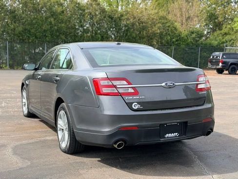 Used 2018 Ford Taurus SE FWD image 5