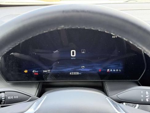 Used 2025 Chevrolet Equinox LT w/ Safety and Technology Package AWD/4WD image 15