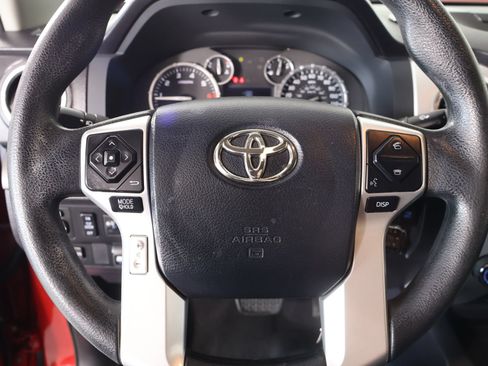 Used 2017 Toyota Tundra SR5 w/ SR5 Upgrade Package AWD/4WD image 3