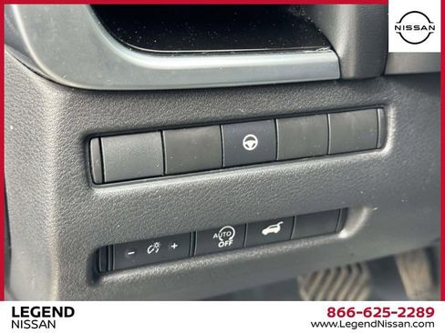 Certified 2023 Nissan Rogue SL w/ SL Premium Package image 17